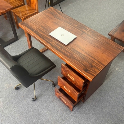 Bàn làm việc gỗ